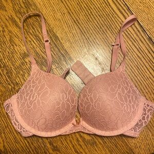 Pink lace push-up bra